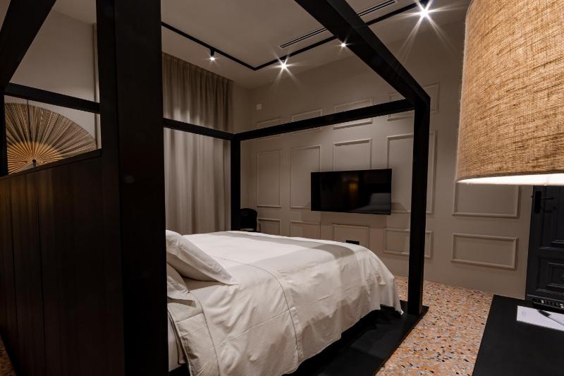 Exclusive Room Pescara - image 12