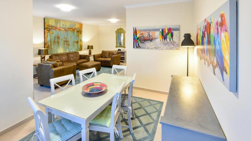 Superior Two-Bedroom Townhouse with Pool image 1