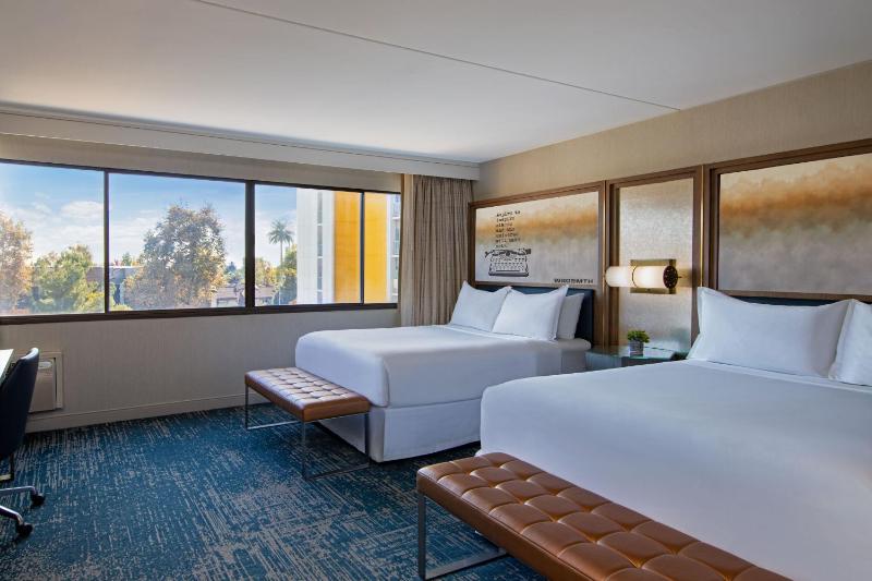 Queen Room with Two Queen Beds image 3
