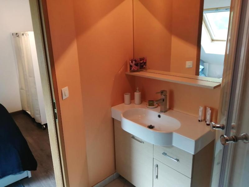 Double Room image 2