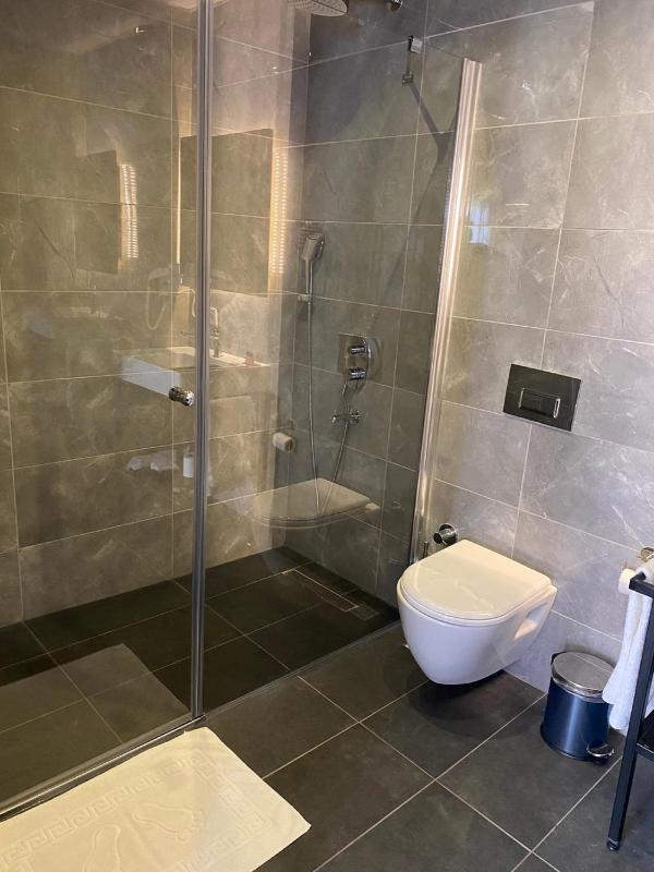 Deluxe Double Room with Side Sea View image 4