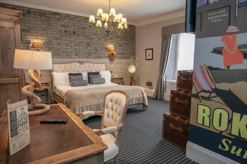 Executive Double Room with Sea View image 3