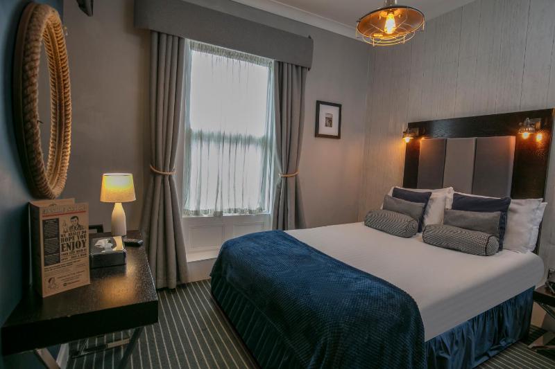 Small Double room (3/4 bed)  image 2