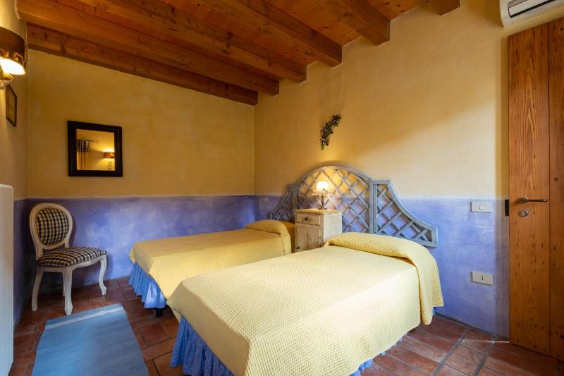 Double or Twin Room image 3