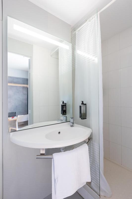 Triple Room image 4