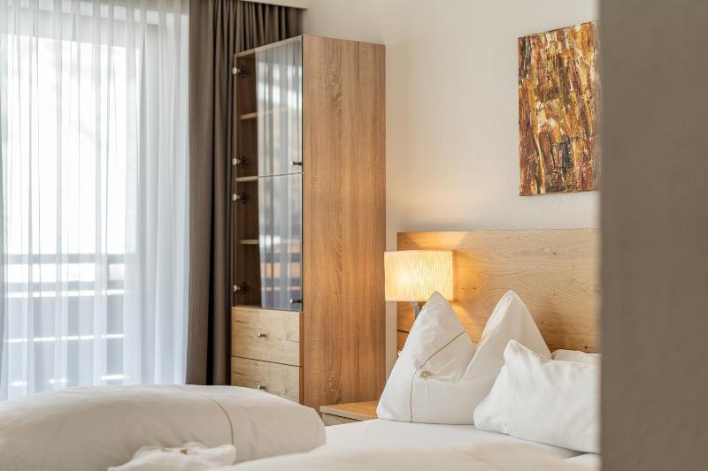 Suite with Balcony image 4