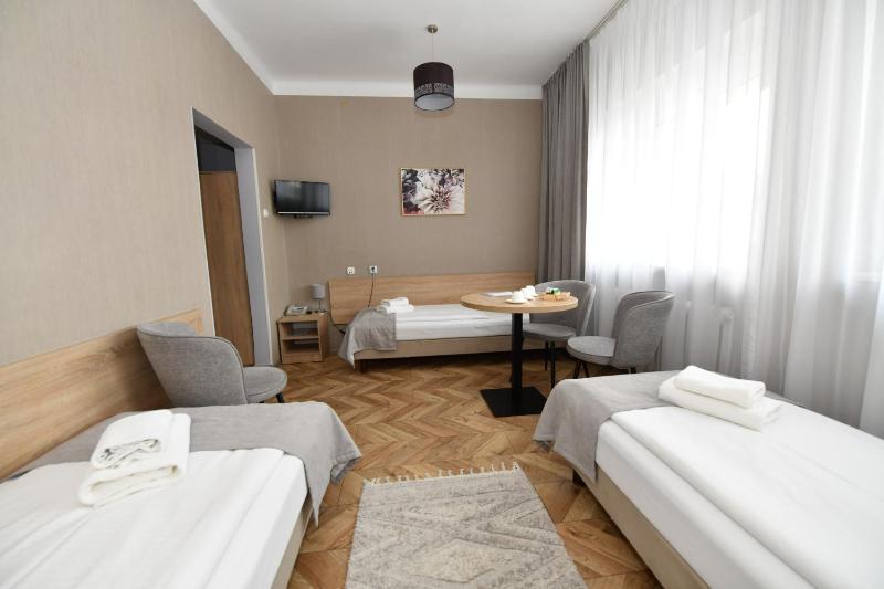 Triple Room image 4