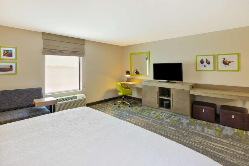 King Room - Non-Smoking image 1