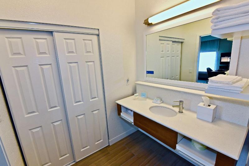 King Studio Suite - Non Smoking image 3