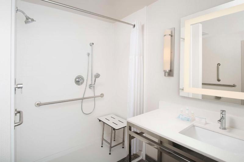 Hilton Garden Inn San Antonio Downtown Riverwalk - image 32