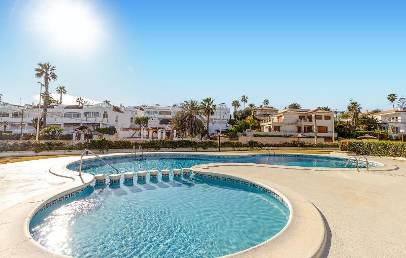 Cozy Apartment In Orihuela With Wifi - image 11