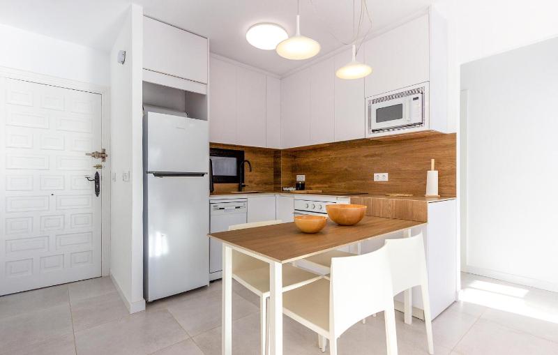 Cozy Apartment In Orihuela With Wifi - image 7