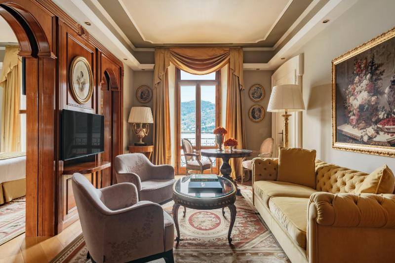 Signature Suite image 4