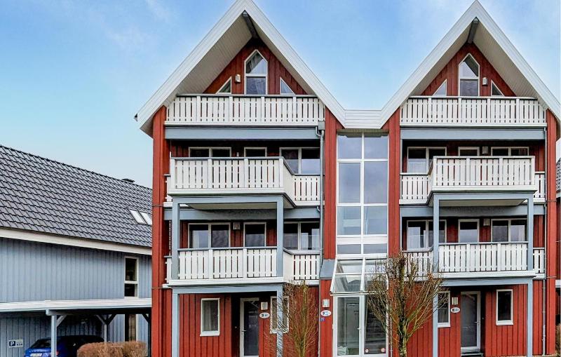 2 Bedroom Cozy Apartment In Rechlin - image 8