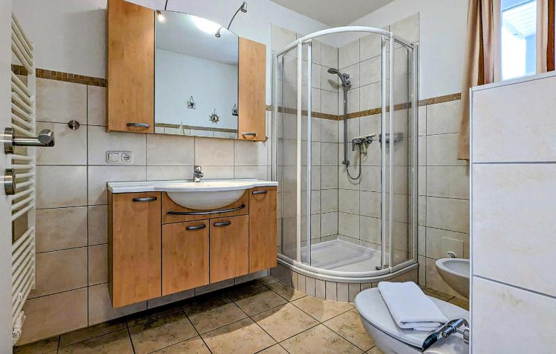 2 Bedroom Cozy Apartment In Rechlin - image 14