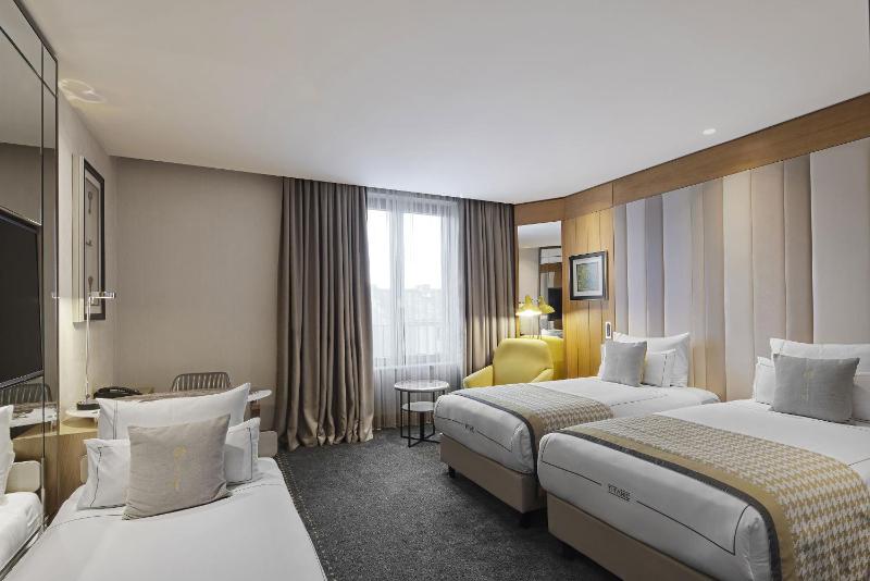 Classic Triple Room image 4