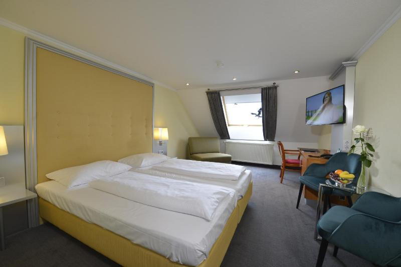 Triple Room image 1