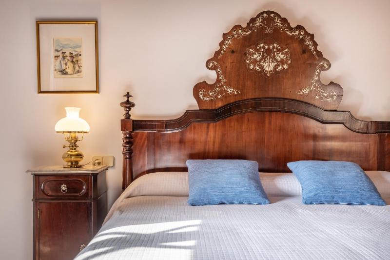 Superior Double Room image 3