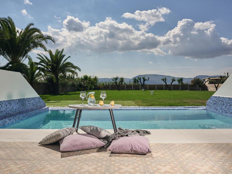 Master Suite with Private Pool  image 1