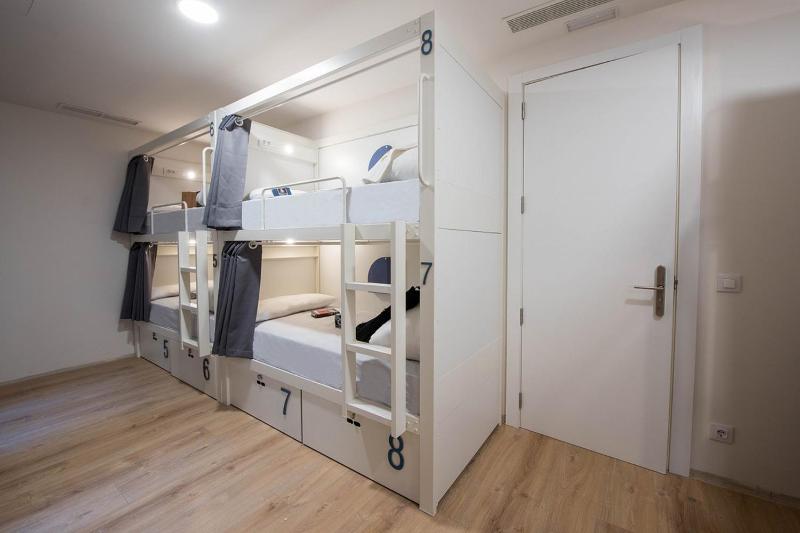 Single Bed in 8-Bed Female Dormitory Room image 4