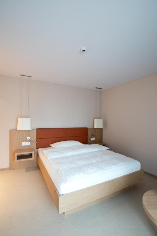 Superior Queen Room image 4