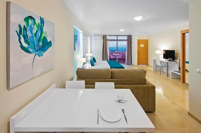 Studio with Sea View (2 Adults) image 1