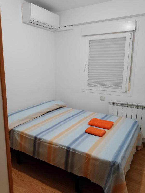 Habitación cerca centro d Madrid Images