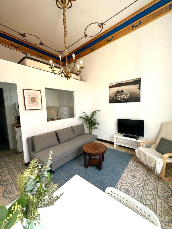 Barcelona Central Apartments - image 11