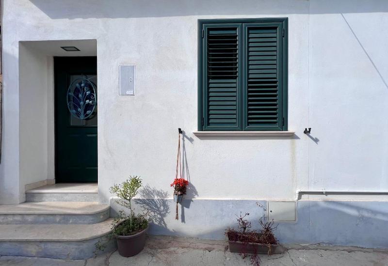 Bella Tropea Suite - image 29