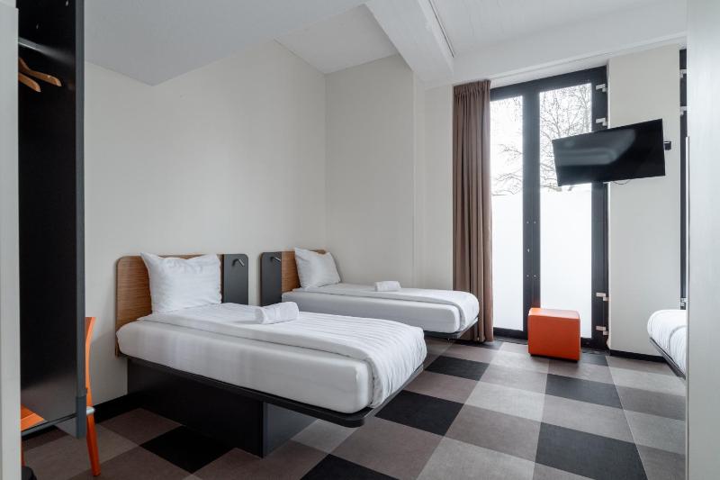 Quadruple Room - Disability Access image 1