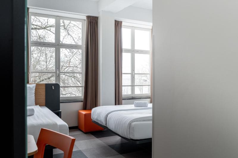 Triple Room image 3