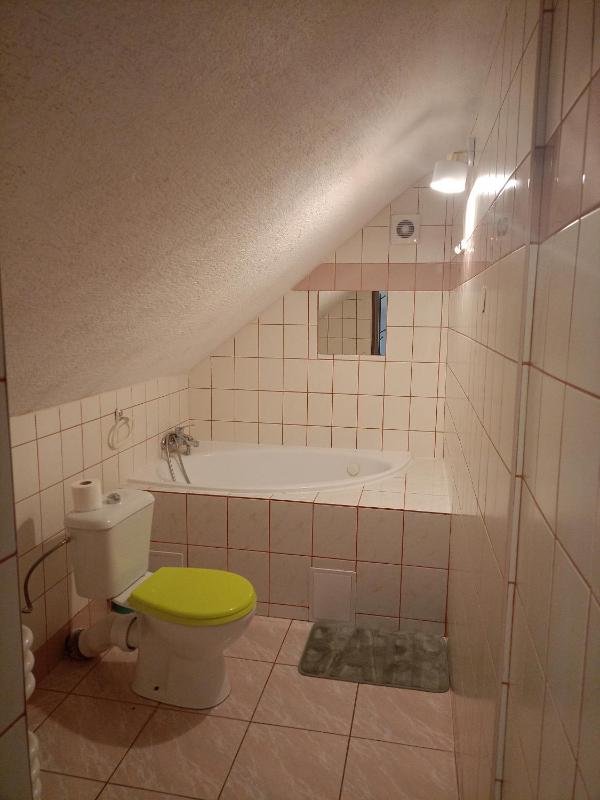 Large Double Room image 3
