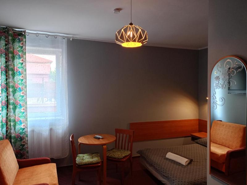 Double Room with Private Bathroom image 2