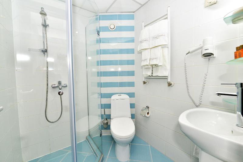 Double Room with Double Bed - Non-Smoking image 2