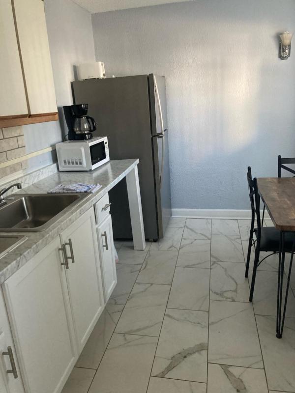 Single Room image 2