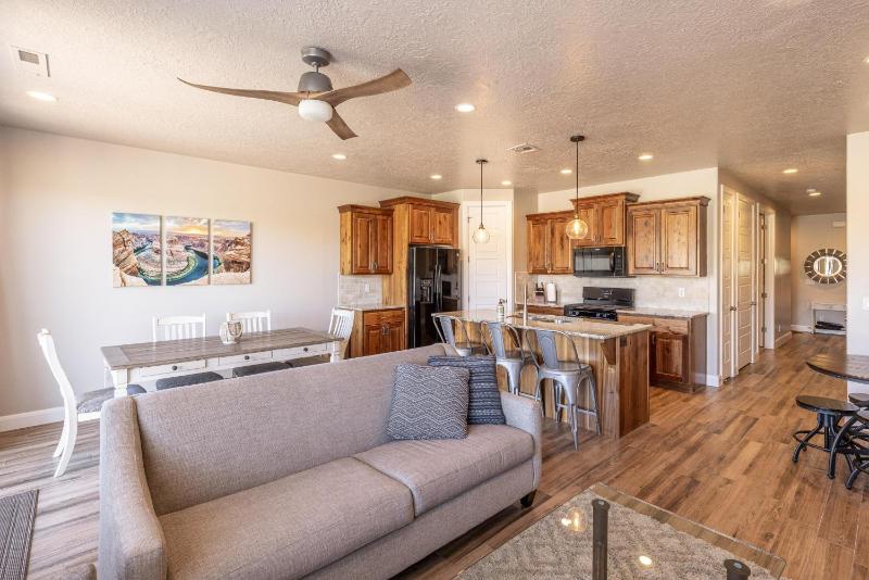 Three-Bedroom Holiday Home  image 1