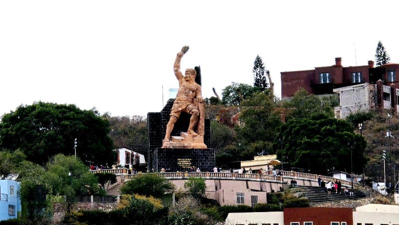 Hotel Plaza Baratillo - image 13