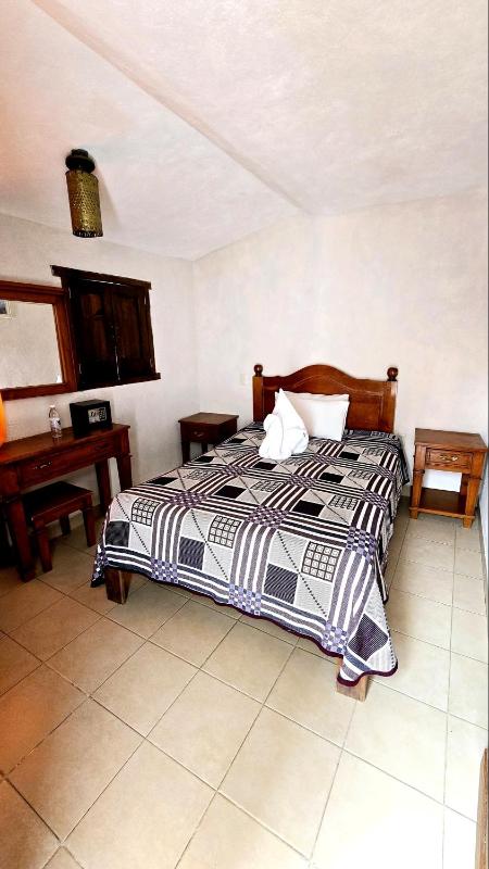 Hotel Plaza Baratillo - image 4