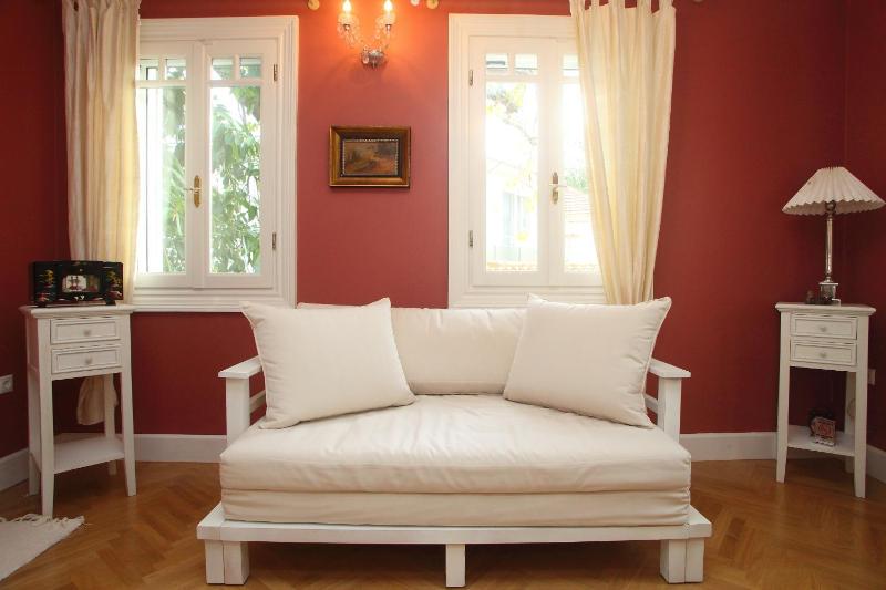 Rose Suite image 3
