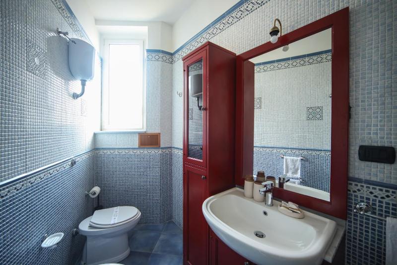 Deluxe Double Room image 2