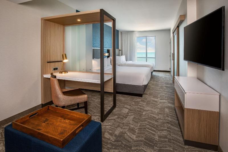 Queen Suite with Two Queen Beds and Sofa Bed image 1