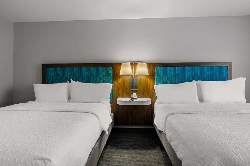 Room with Two Queen Beds - Non-Smoking image 1