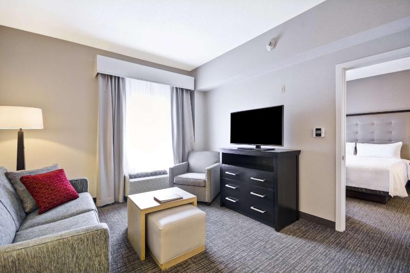 One-Bedroom King Suite - Non-Smoking image 4