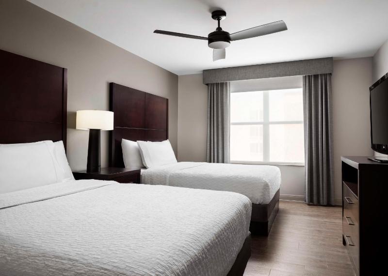 One-Bedroom Queen Suite with Two Queen Beds - Non-Smoking image 1