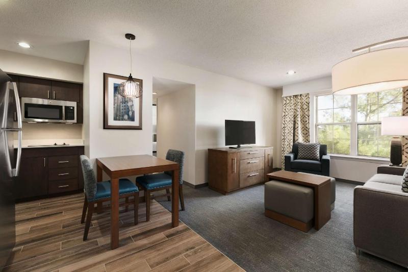 One-Bedroom Suite - Non-Smoking image 4