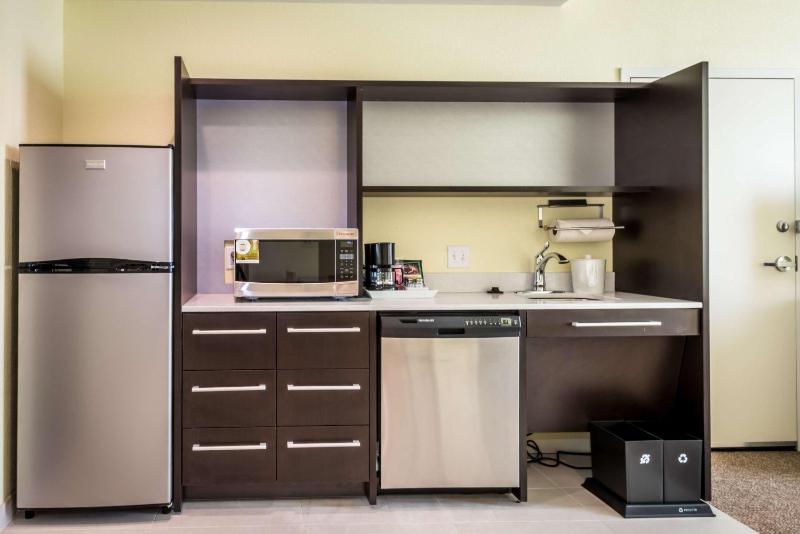 King Studio Suite - Non-Smoking image 3