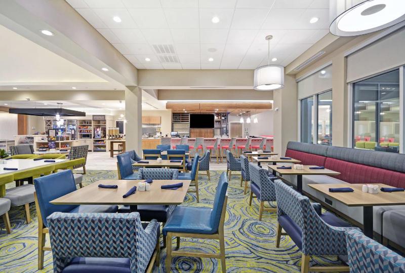 Hilton Garden Inn Houston Hobby Airport - image 29