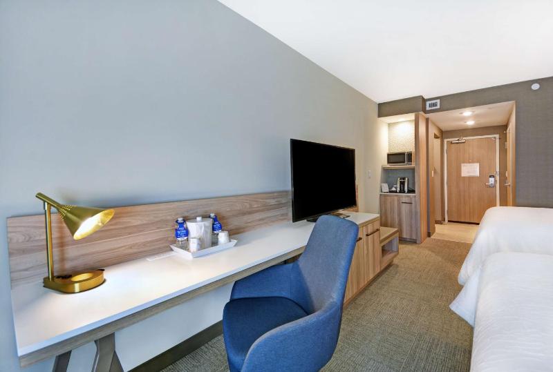 Hilton Garden Inn Houston Hobby Airport - image 9