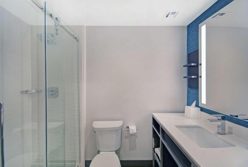 King Room image 2