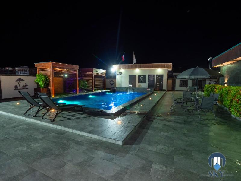 Luxury Sky Group Studio Apartment with Free Gym & 2 Pools - image 5
